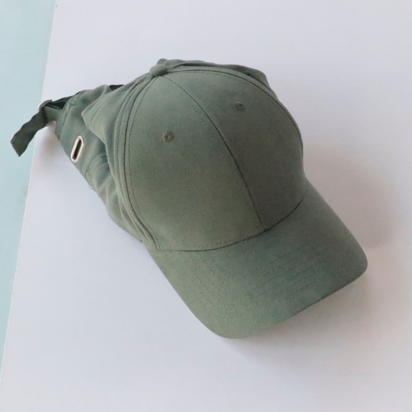 COPY - H&M army green hat - Picture 1 of 5